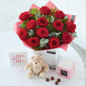 Valentine's Day 12 Red Roses Gift Set